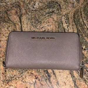 Micheal Kors Wallet